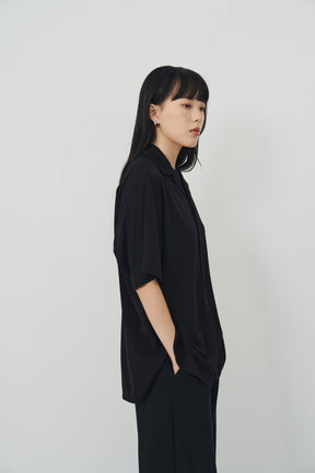 Silk Halfsleeve 絲感短袖襯衫 - 經典黑 Black